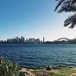 K U R R A B A P O I N T Apt Harbourside Luxury